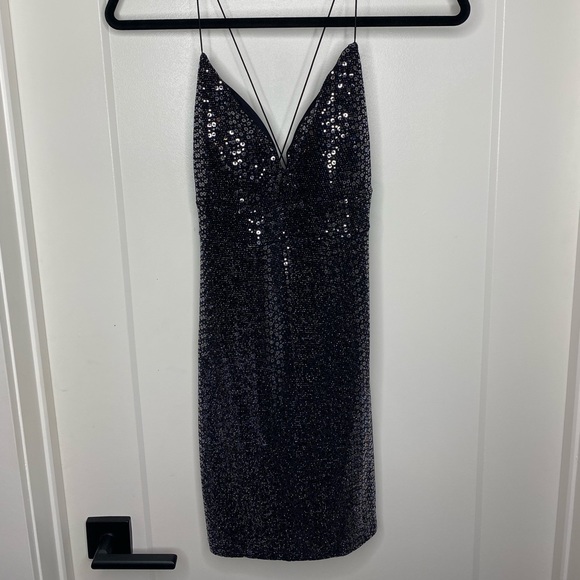 The Hot-Girl-Summer lil Black Dress - Picture 2 of 5